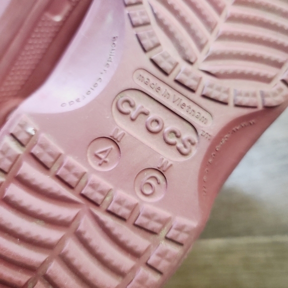 Crocs Classic Sherpa Lined Burgundy Red Perforated Slide on Clog size 6 - Picture 6 of 11